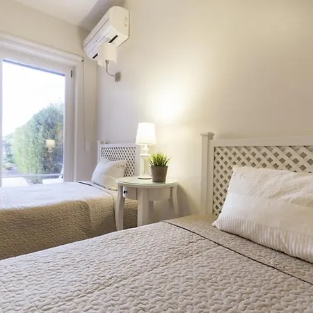 Villa T3 Com Jardim Vila Sagres M8 Sagres