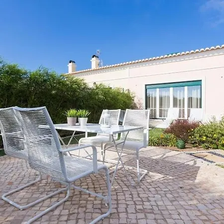 Villa T3 Com Jardim Vila Sagres M8 Villa *