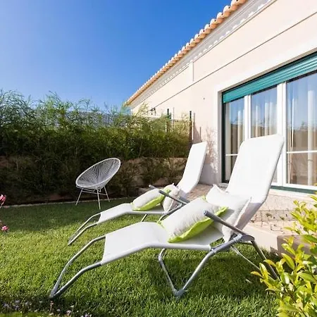 T3 Com Jardim M8 Villa